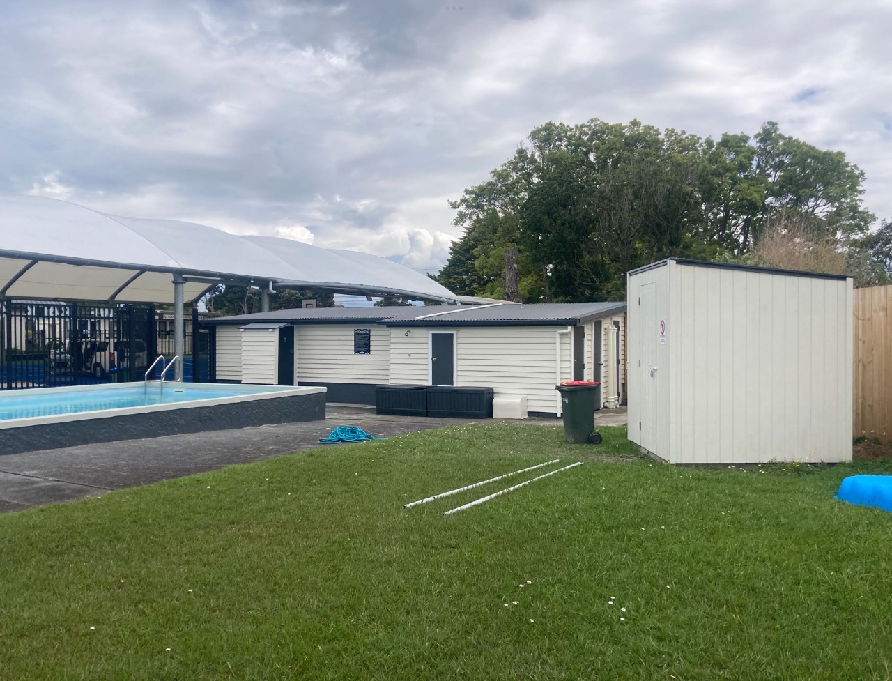 It’s worth painting with us. 